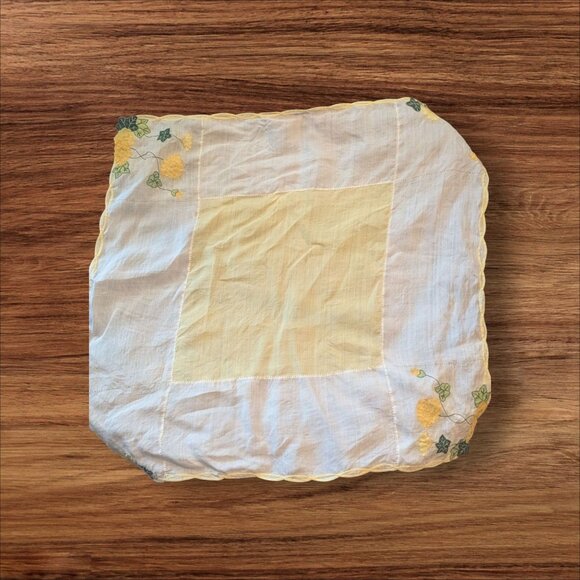 Vintage Yellow Floral Embroidered Linen Napkins & Tablecloth Set cottage summer - Picture 5 of 6